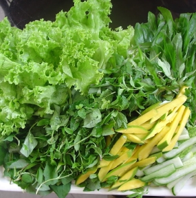 Rau sống/Bánh ram